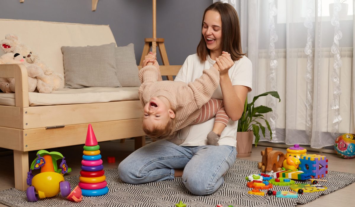 Кога е време да потърсите помощ: 7 сигнала, че имате нужда от детегледачка